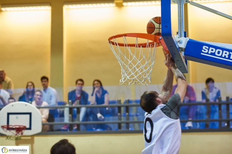 NYIKSE-Debrecen férfi kosárlabda - fotó Szarka Lajos