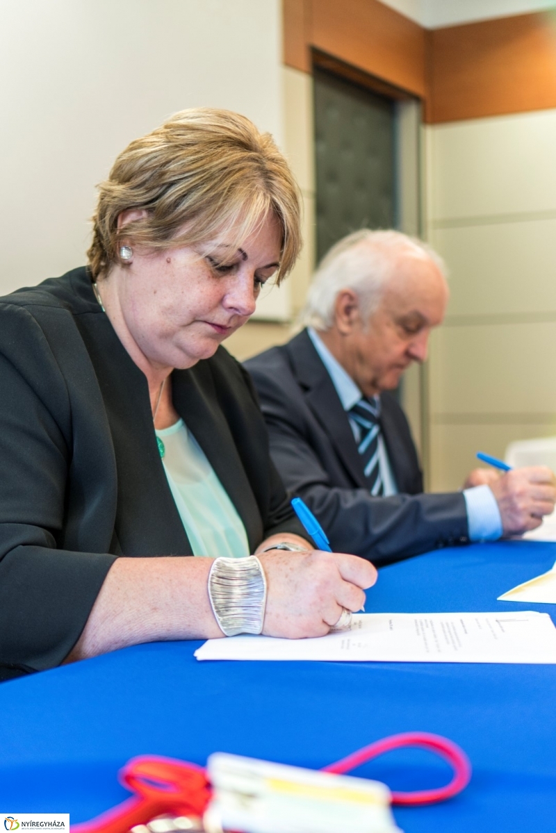 Megállapodást írtak alá a Nyíregyházi Egyetemen - fotó Kohut Árpád