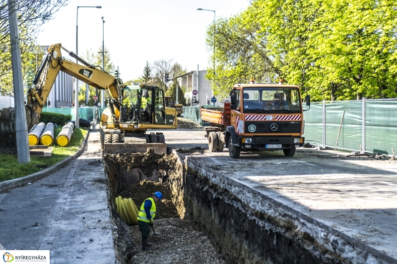 Vezetékkiváltás az István utcán - fotó Kohut Árpád