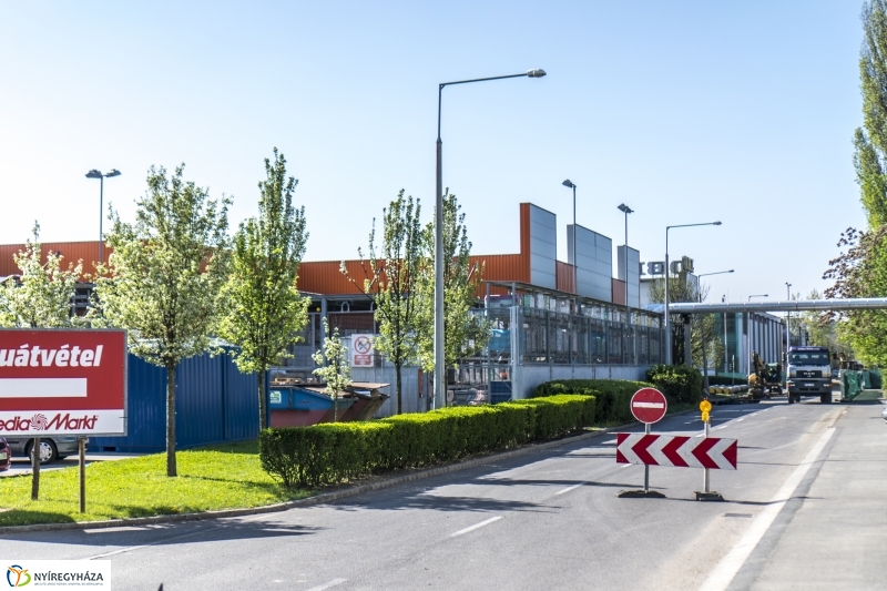 Vezetékkiváltás az István utcán - fotó Kohut Árpád