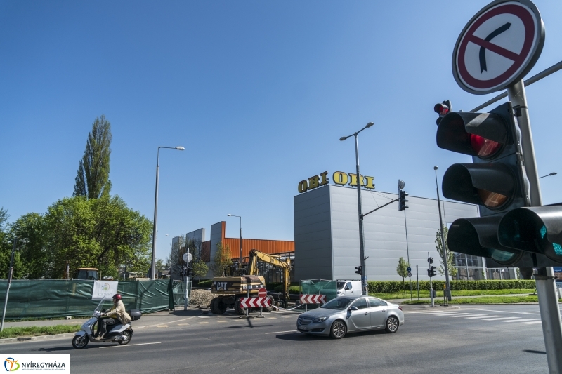 Vezetékkiváltás az István utcán - fotó Kohut Árpád