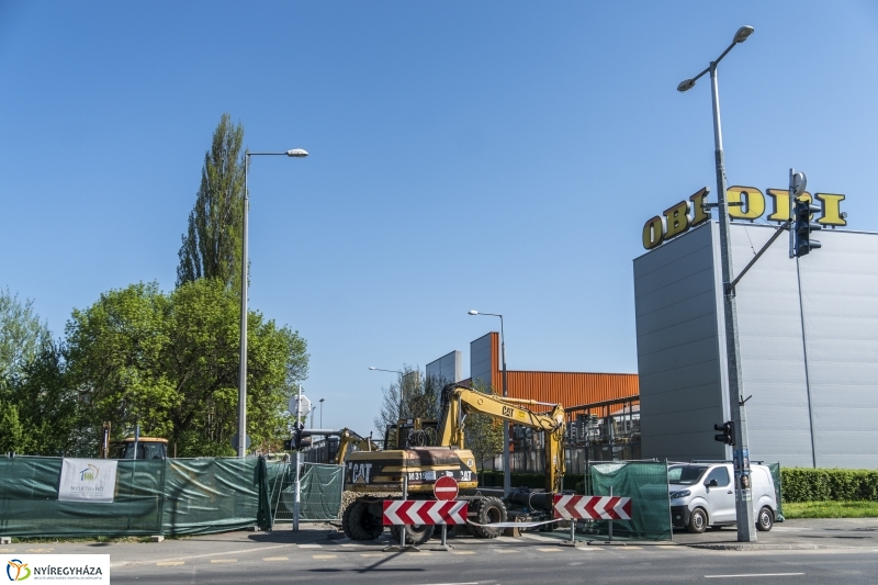 Vezetékkiváltás az István utcán - fotó Kohut Árpád