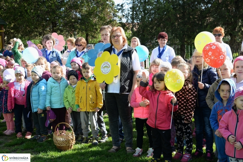 Pindur-Pandúr nap a Virág utcai óvodában - fotó Trifonov Éva