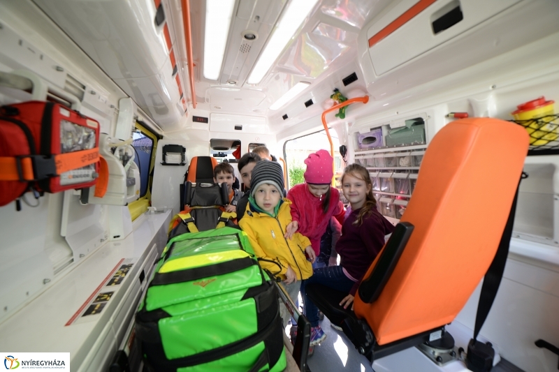 Pindur-Pandúr nap a Virág utcai óvodában - fotó Trifonov Éva