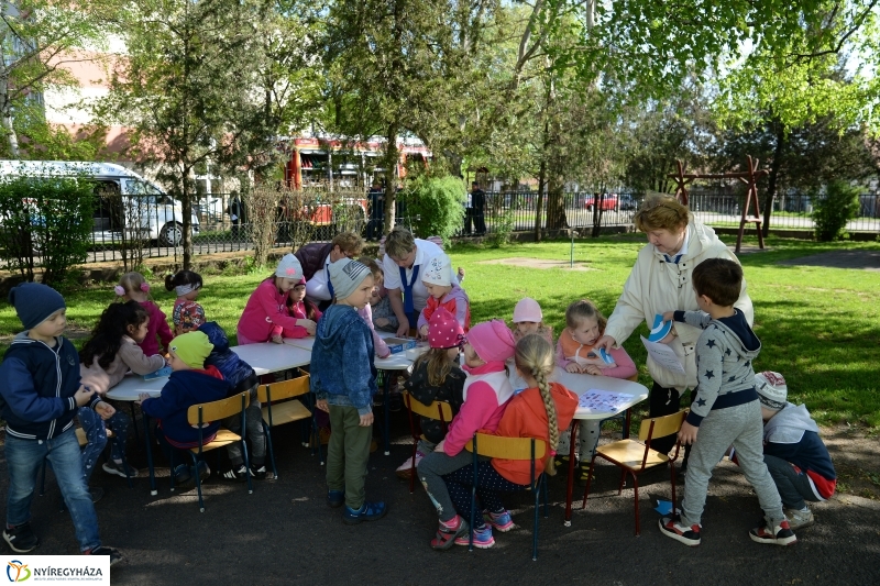 Pindur-Pandúr nap a Virág utcai óvodában - fotó Trifonov Éva