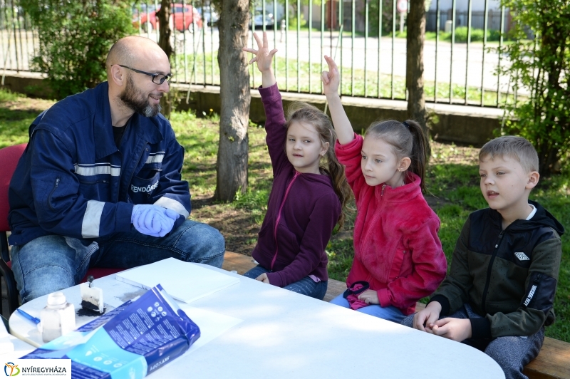 Pindur-Pandúr nap a Virág utcai óvodában - fotó Trifonov Éva