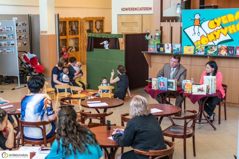 Gyermekkönyvhónap - fotó Kohut Árpád