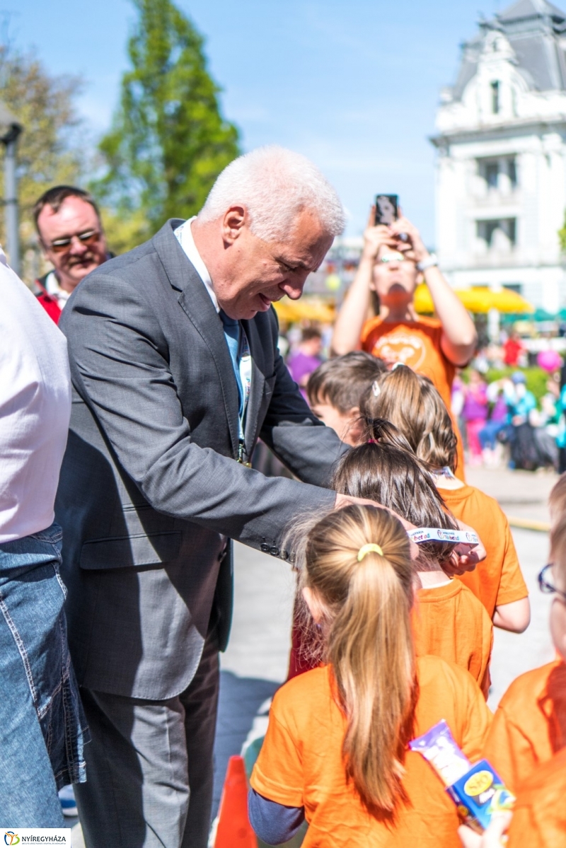 Helló Nyíregyháza megnyitó és ovis sorverseny - fotó Kohut Árpád