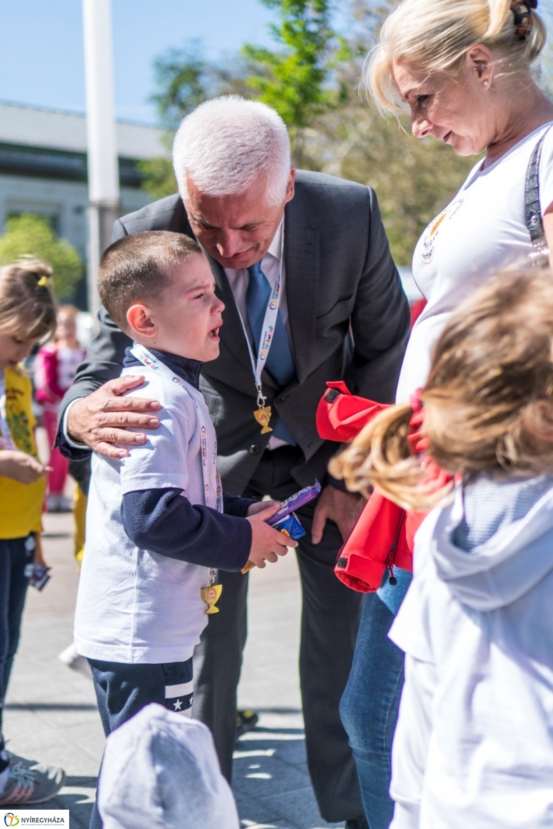 Helló Nyíregyháza megnyitó és ovis sorverseny - fotó Kohut Árpád