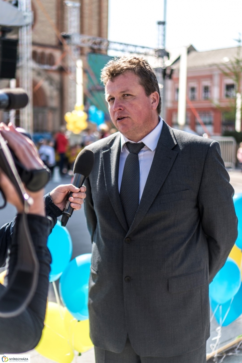 Helló Nyíregyháza megnyitó és ovis sorverseny - fotó Kohut Árpád