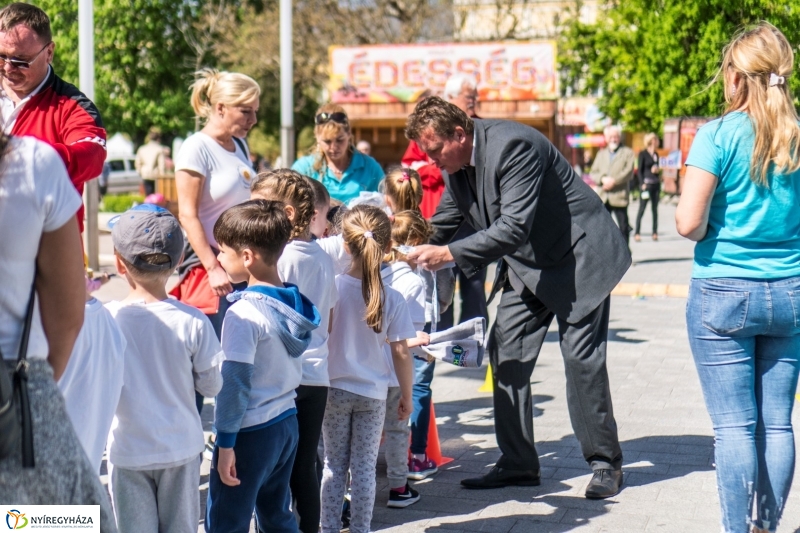Helló Nyíregyháza megnyitó és ovis sorverseny - fotó Kohut Árpád