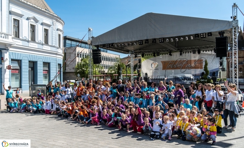 Helló Nyíregyháza megnyitó és ovis sorverseny - fotó Kohut Árpád