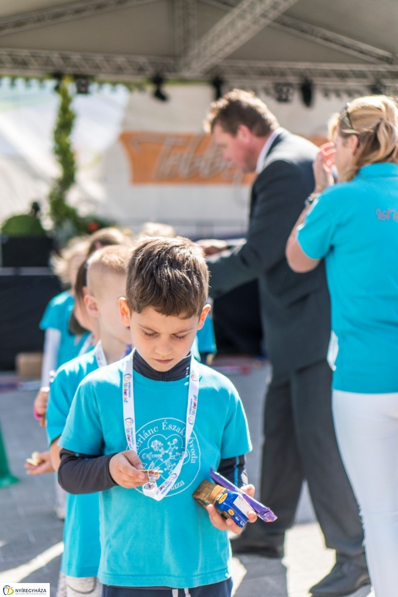 Helló Nyíregyháza megnyitó és ovis sorverseny - fotó Kohut Árpád