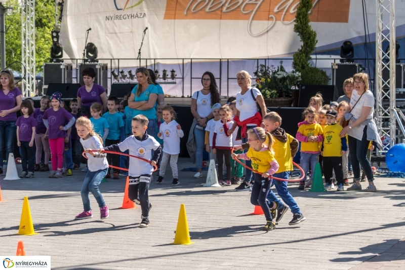 Helló Nyíregyháza megnyitó és ovis sorverseny - fotó Kohut Árpád