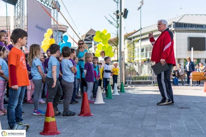 Helló Nyíregyháza megnyitó és ovis sorverseny - fotó Kohut Árpád