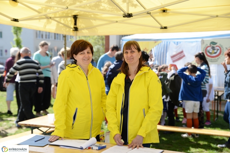 Helló Nyíregyháza délelőtt 1  - fotó Trifonov Éva