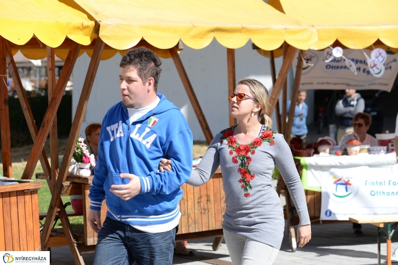 Helló Nyíregyháza délelőtt 1  - fotó Trifonov Éva