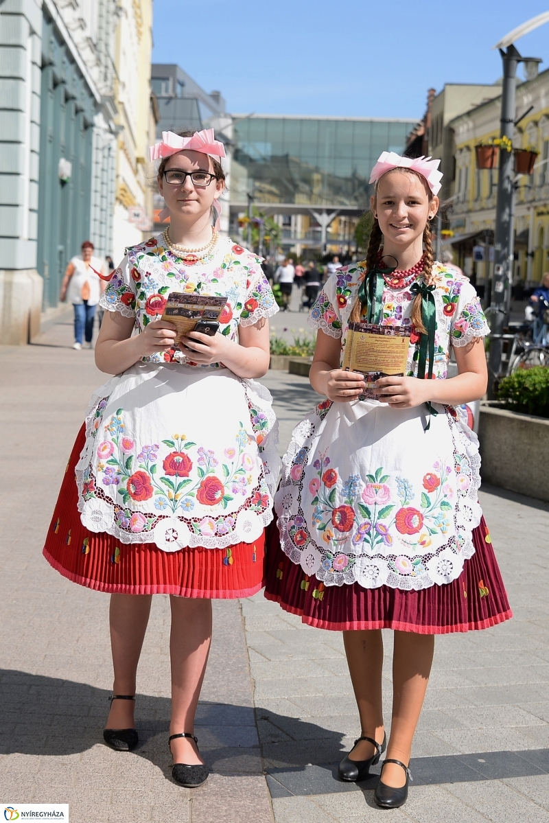 Helló Nyíregyháza délelőtt 1  - fotó Trifonov Éva