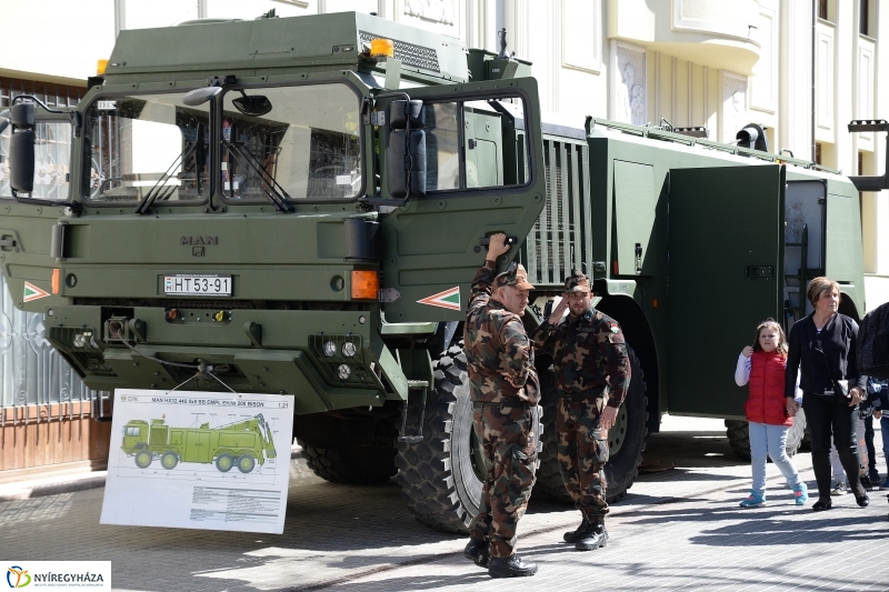 Helló Nyíregyháza délelőtt 2 - fotó Trifonov Éva