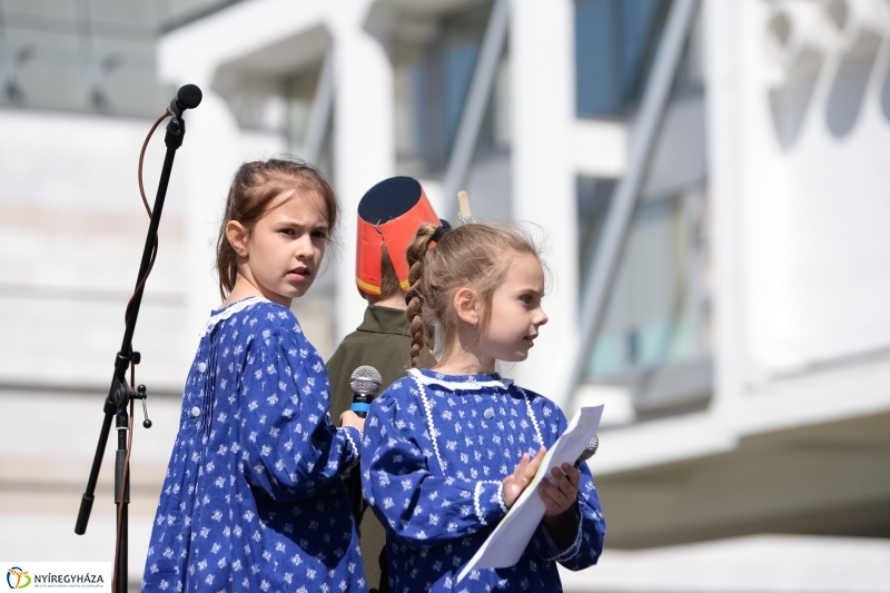 Helló Nyíregyháza délelőtt 2 - fotó Trifonov Éva