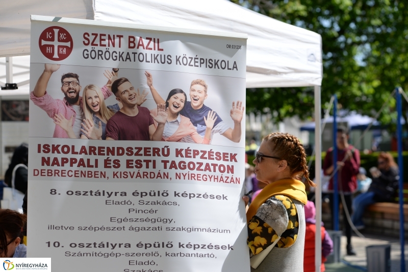 Helló Nyíregyháza délelőtt 2 - fotó Trifonov Éva