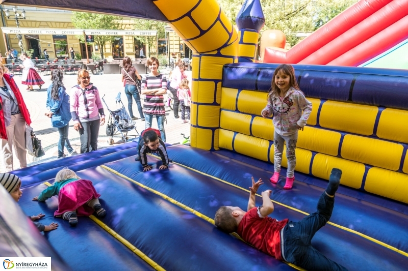 Hangulatképek a Helló Nyíregyháza utcáin - fotó Kohut Árpád