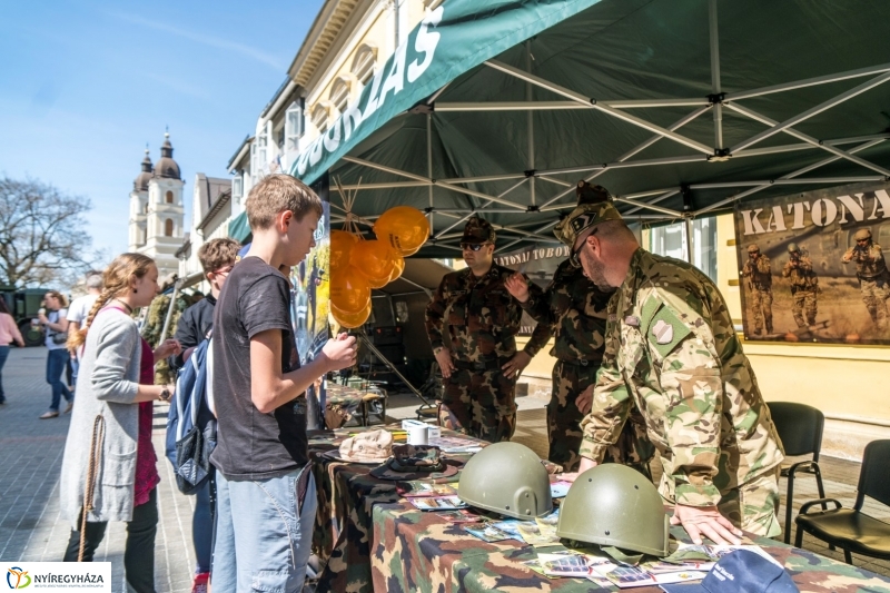 Hangulatképek a Helló Nyíregyháza utcáin - fotó Kohut Árpád