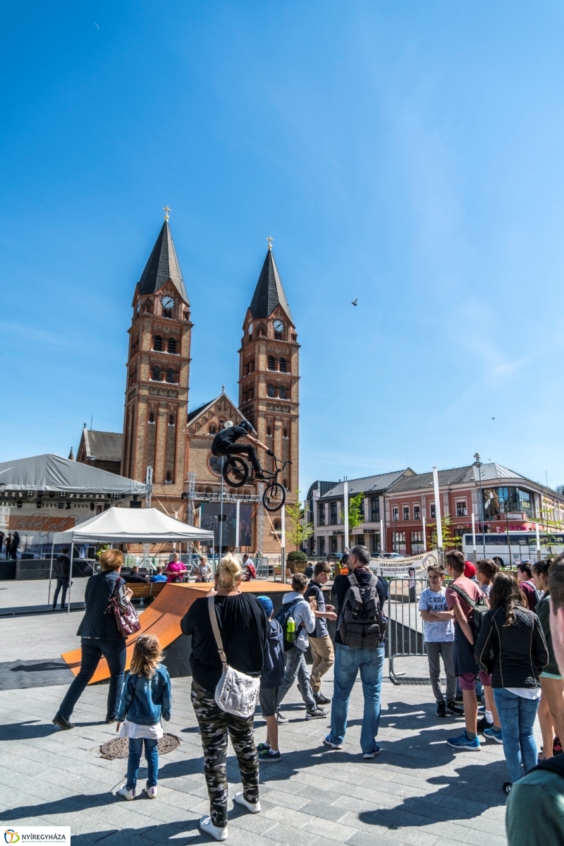 Bmx bemutató a Hello Nyíregyházán - fotó Kohut Árpád