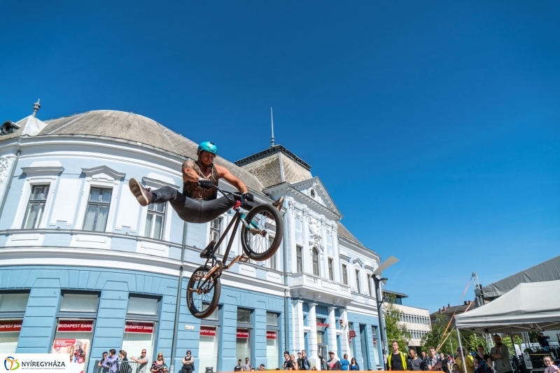 Bmx bemutató a Hello Nyíregyházán - fotó Kohut Árpád