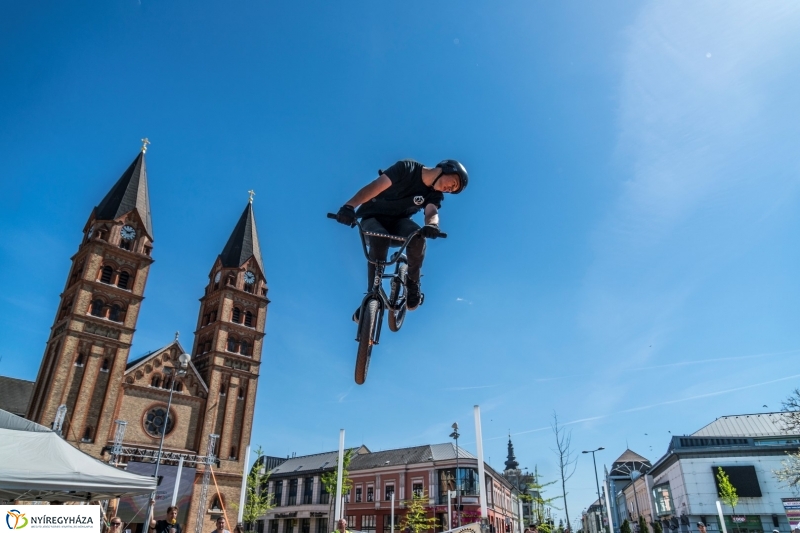 Bmx bemutató a Hello Nyíregyházán - fotó Kohut Árpád