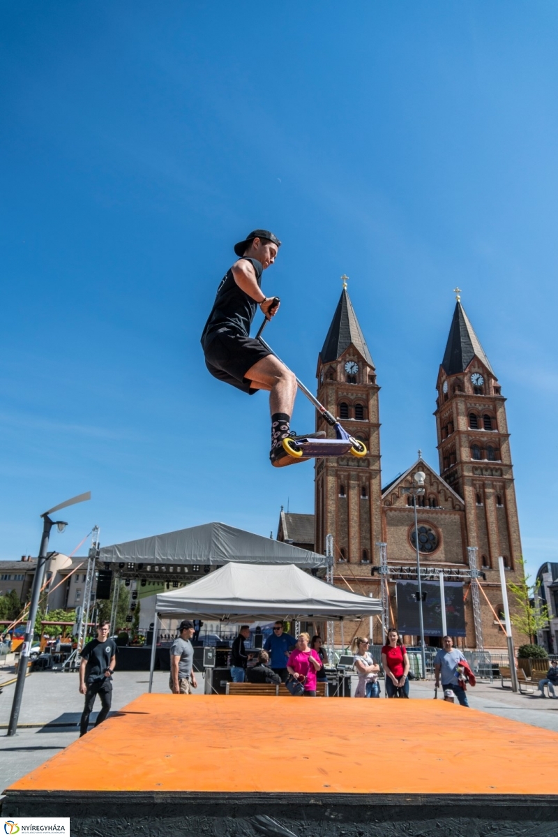 Bmx bemutató a Hello Nyíregyházán - fotó Kohut Árpád