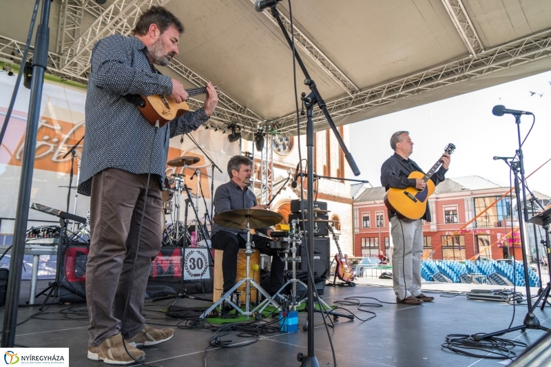 Ukulele Trió - fotó Kohut Árpád