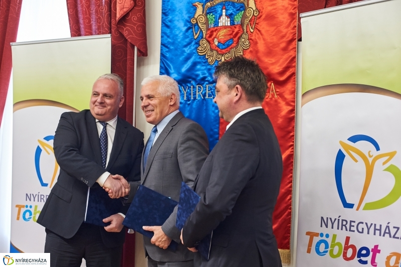 Hotel Sóstó SPA üzemeltetési szerződés - fotó Szarka Lajos