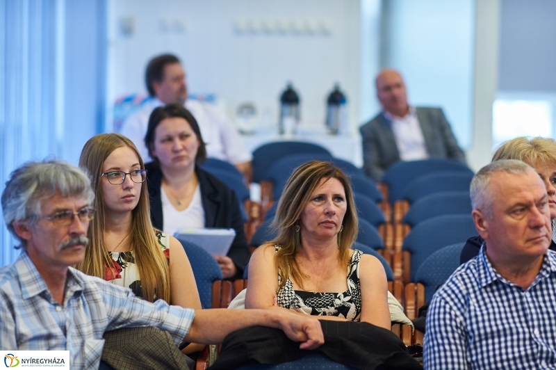 Munkaügyi konferencia az iparkamarában - fotó Szarka Lajos