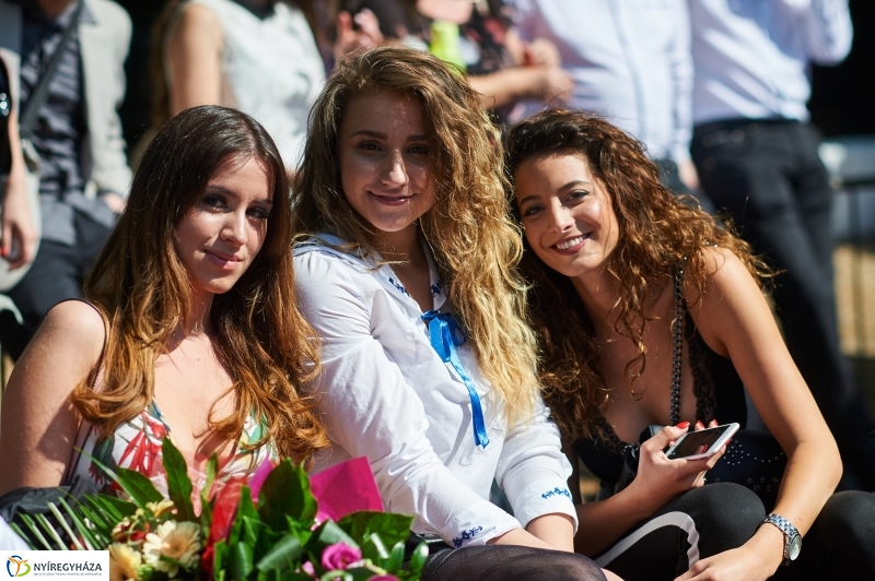 Ballagás a Zrínyi gimnáziumban - fotó Szarka Lajos