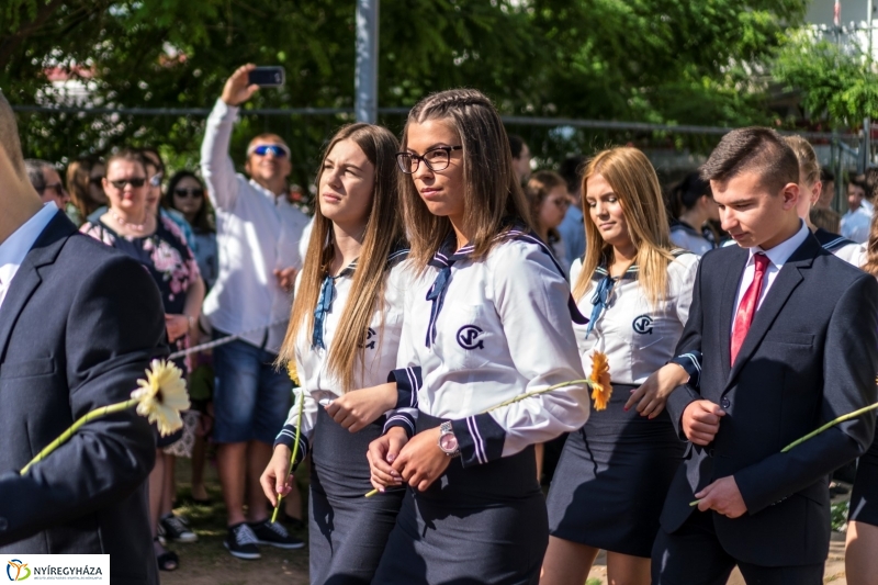 Ballagás a Vasvári Pál Gimnáziumban 1. - Fotó Kohut Árpád