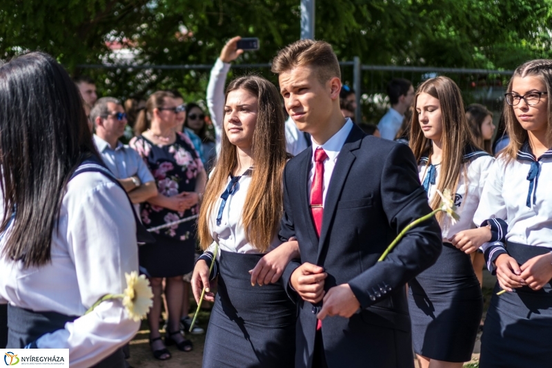 Ballagás a Vasvári Pál Gimnáziumban 1. - Fotó Kohut Árpád