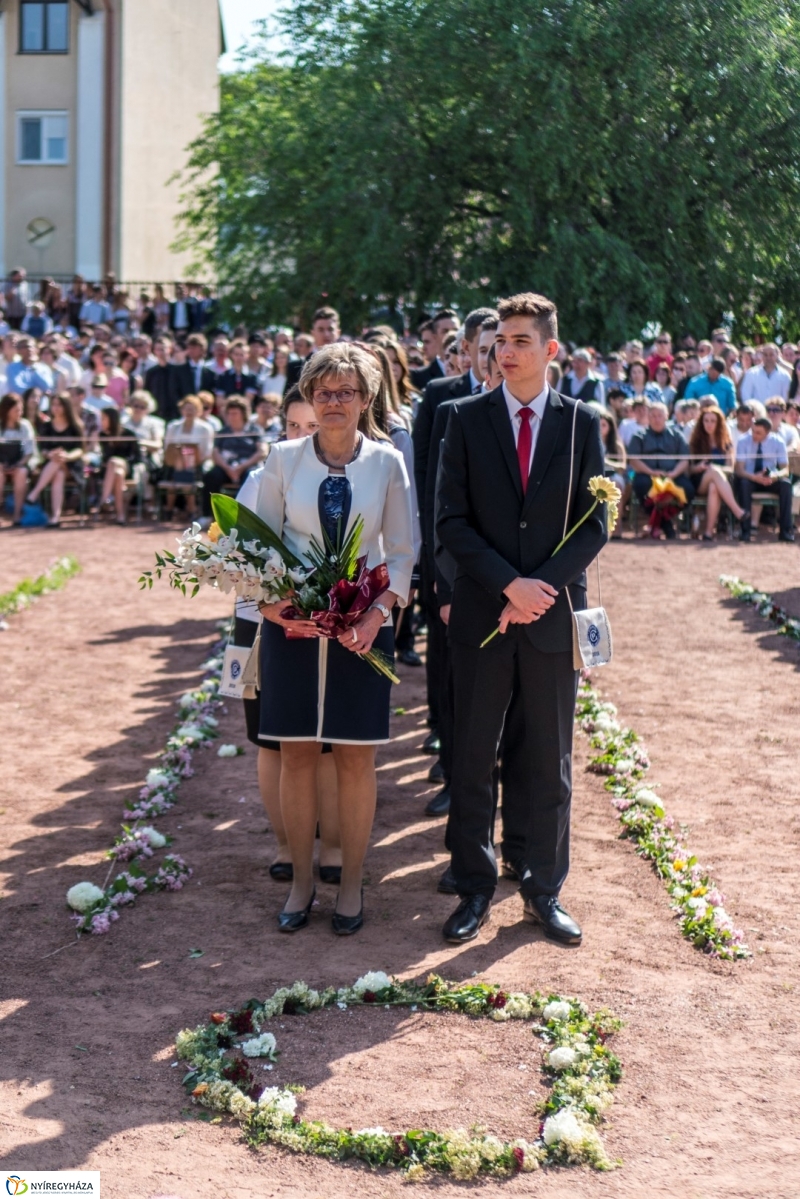 Ballagás a Vasvári Pál Gimnáziumban 2. - Fotó Kohut Árpád