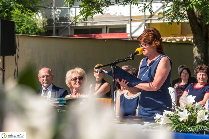 Ballagás a Vasvári Pál Gimnáziumban 2. - Fotó Kohut Árpád