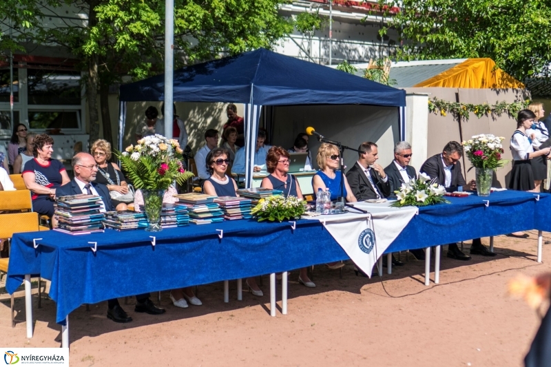 Ballagás a Vasvári Pál Gimnáziumban 2. - Fotó Kohut Árpád
