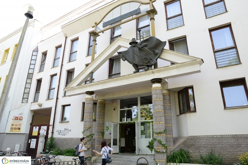 A Művészeti Szakgimnázium ballagási ünnepsége - fotó Trifonov Éva