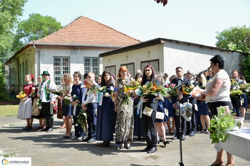 A Művészeti Szakgimnázium ballagási ünnepsége - fotó Trifonov Éva