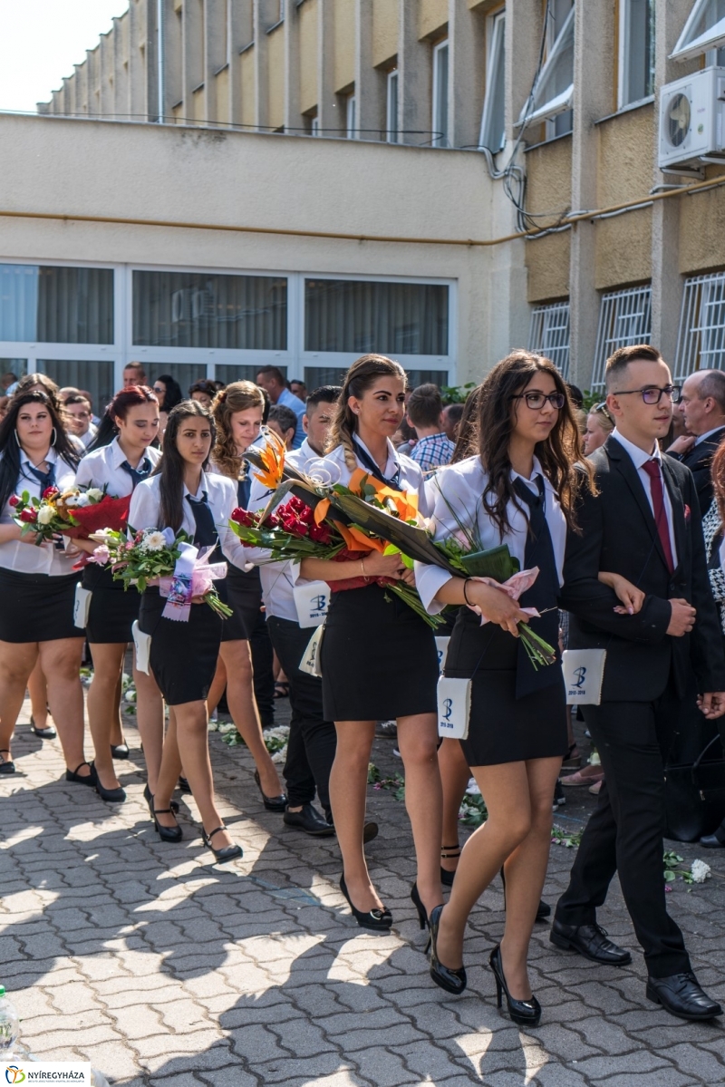 Ballagás a Sipkay Barna Középiskolában 1.  - Fotó: Kohut Árpád