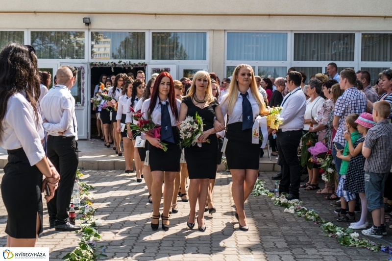 Ballagás a Sipkay Barna Középiskolában 1.  - Fotó: Kohut Árpád