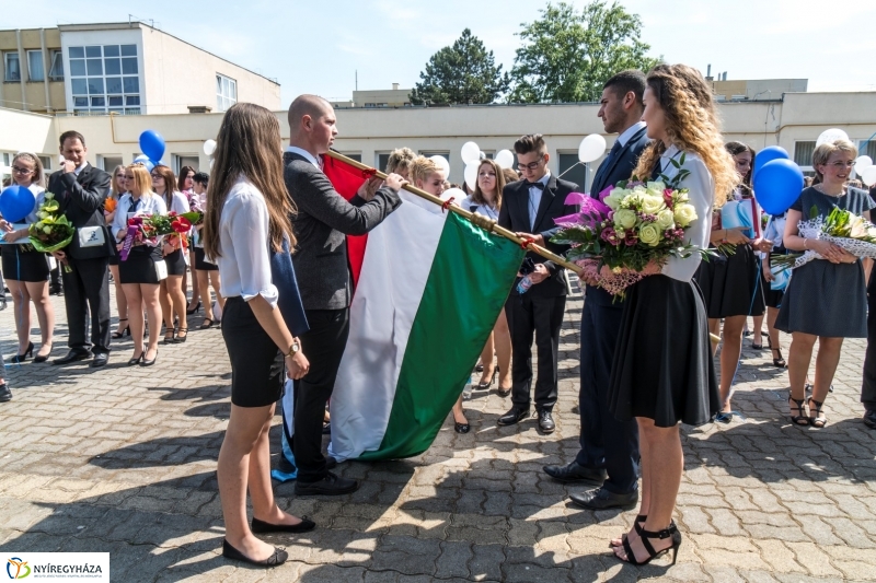 Ballagás a Sipkay Barna Középiskolában 2.  - Fotó: Kohut Árpád