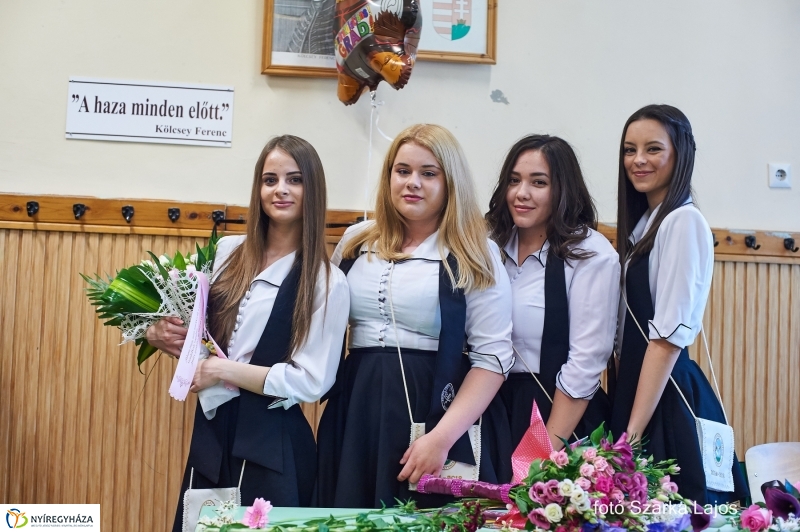 Ballagás a Kölcsey gimnáziumban - fotó Szarka Lajos