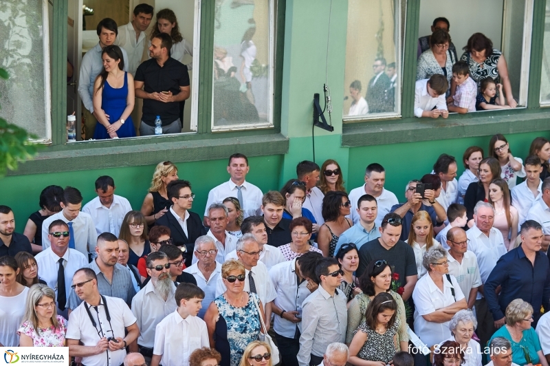 Ballagás a Kölcsey gimnáziumban - fotó Szarka Lajos