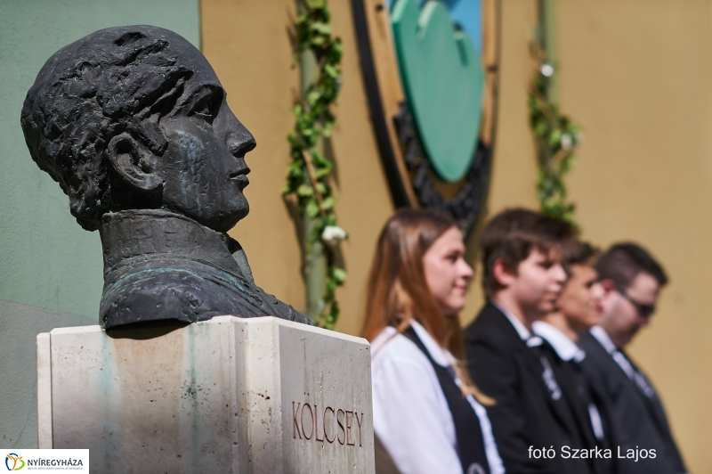 Ballagás a Kölcsey gimnáziumban - fotó Szarka Lajos