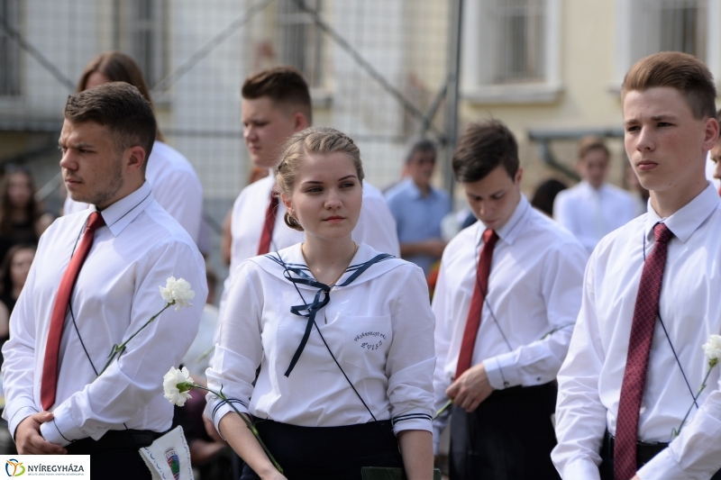 Az ÉVISZ végzőseinek ballagása - fotó Trifonov Éva