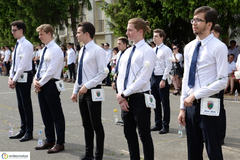 Az ÉVISZ végzőseinek ballagása - fotó Trifonov Éva